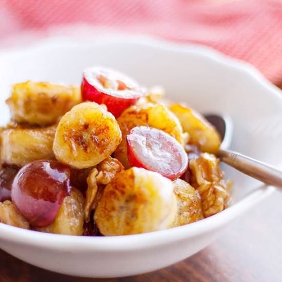 Grape, Walnut, and Banana Breakfast
