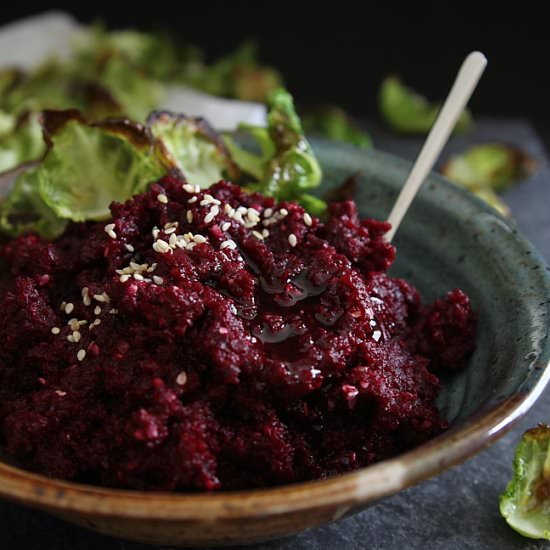 Roasted Garlic Beet Hummus