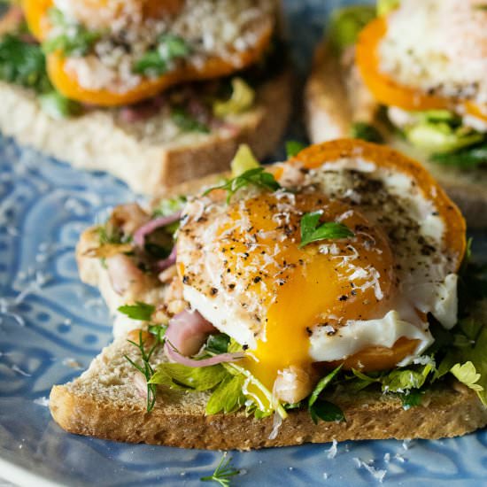 Bell Pepper Egg Toasts