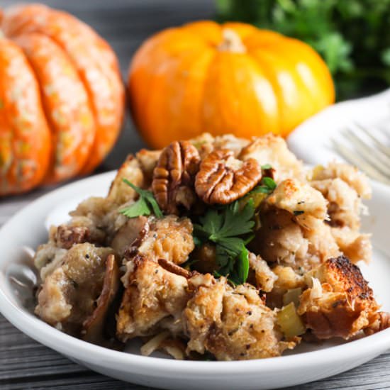Stuffing with Mushrooms and Pecans
