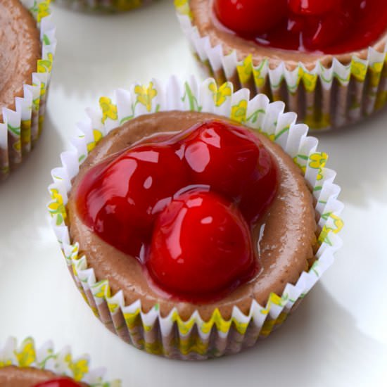 Chocolate-Cherry Cheesesake Cups