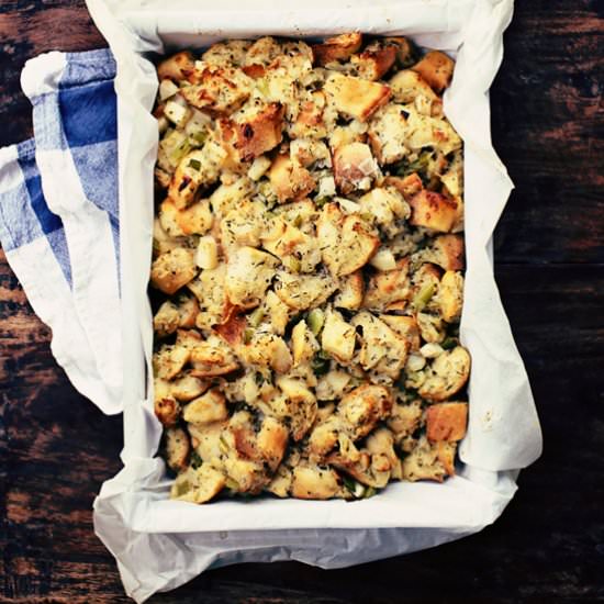 Herb and Apple Turkey Stuffing
