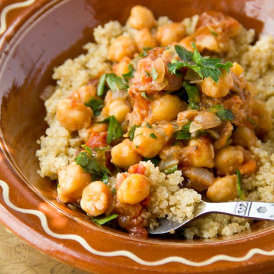 Moroccan Chickpeas with Quinoa