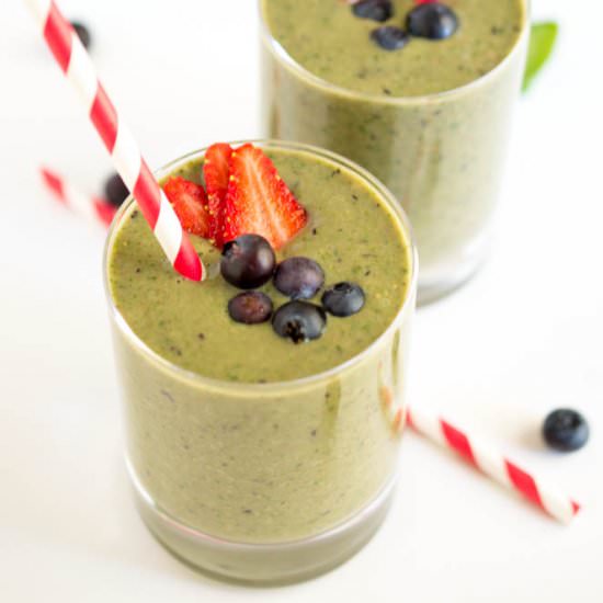 Very Berry Spinach Smoothie