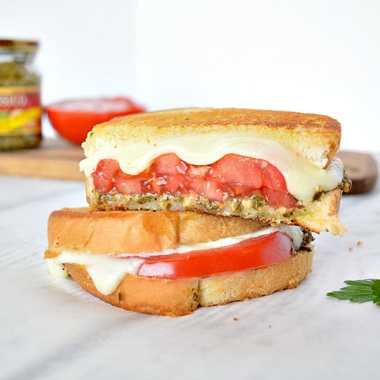 Pesto and Tomato Grilled Cheese