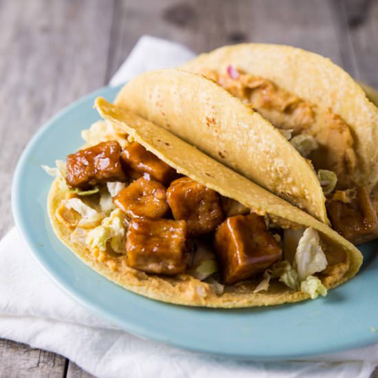 Sweet n’ Smoky Baked Tofu Tacos