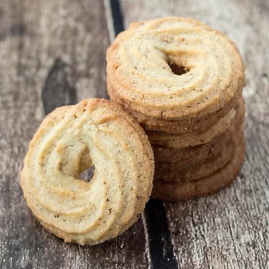 Danish Butter Cookies with Vanilla
