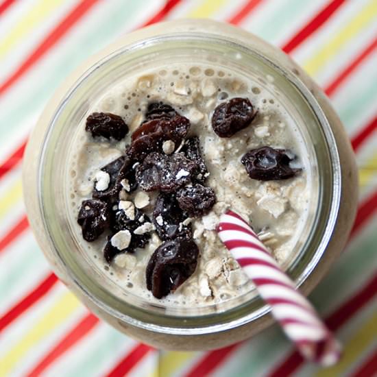 Oatmeal Raisin Cookie Shake