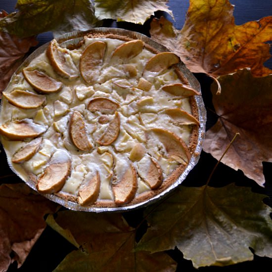 Thanksgiving Apple Cheesecake