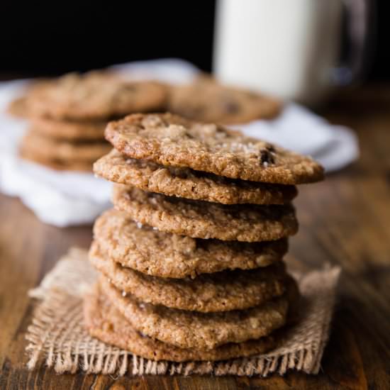 Thin& Crispy Almond Oat Cookies