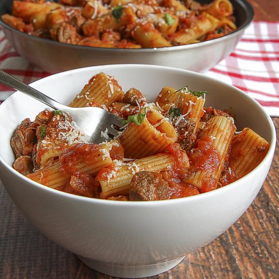 Rigatoni with ragù barese