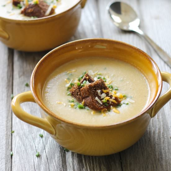 Potato Leek and Cauliflower Soup
