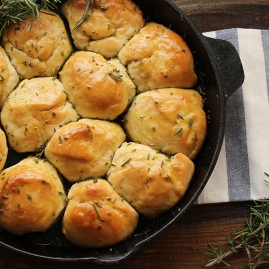 Rosemary Skillet Rolls