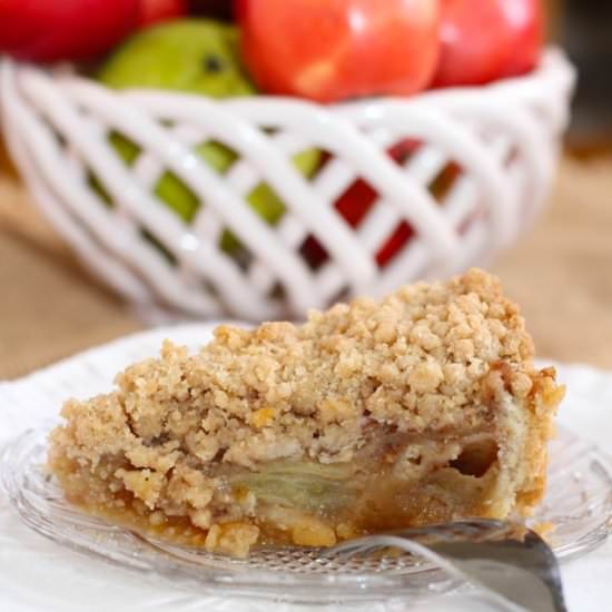 Apple Pie With Cookie Dough Crust