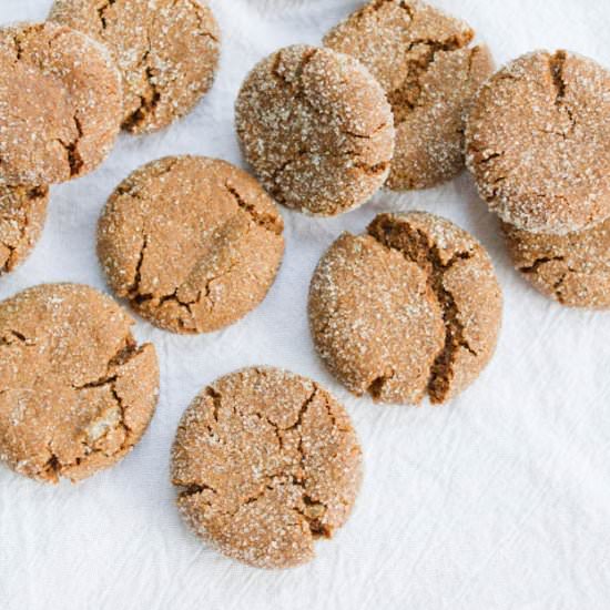 Quinoa Gingersnap Cookies