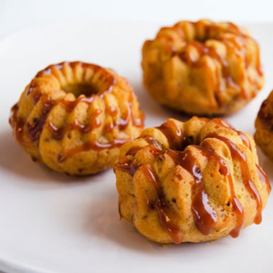Mini Sweet Potato Pecan Bundt Cakes