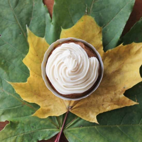 Pumpkin Cupcakes w/ Vanilla Frosting