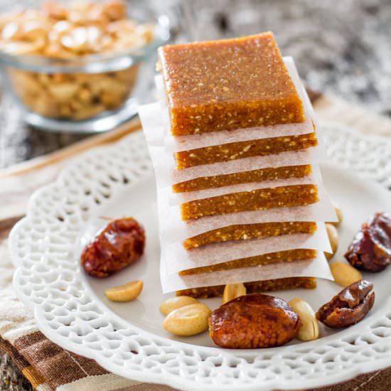 3 Ingredient Healthy Energy Bites