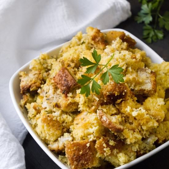 Slow Cooker Cornbread Stuffing