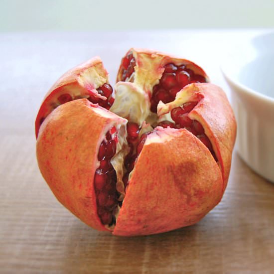 How to Open a Pomegranate Mess Free