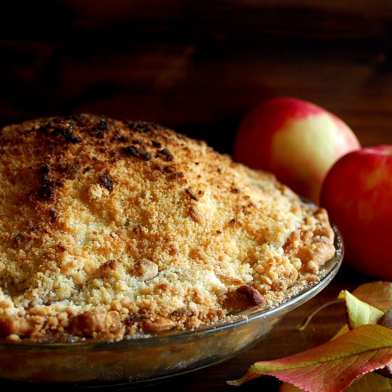 Apple Crumb Pie