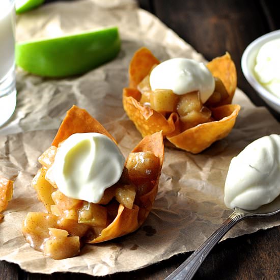 Mini Apple Pie Wonton Cups