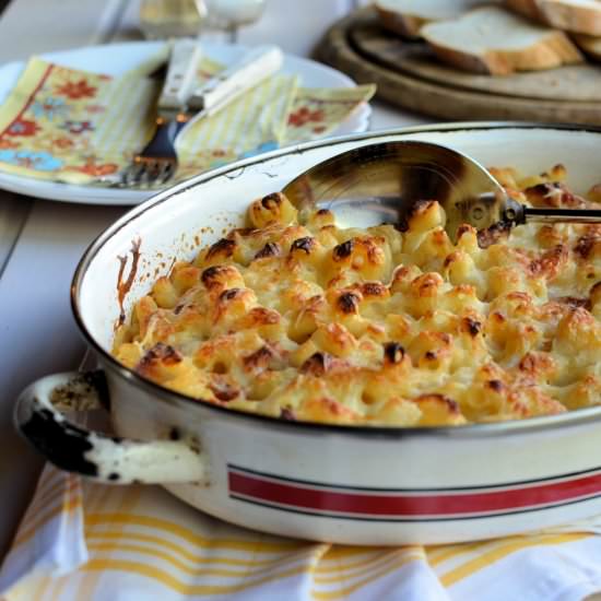 Mac and Cheese with Bacon & Tomato