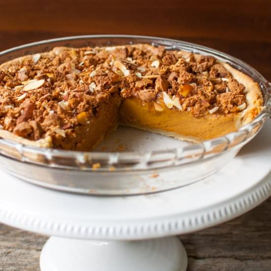 Amaretto-Almond Crunch Pumpkin Pie