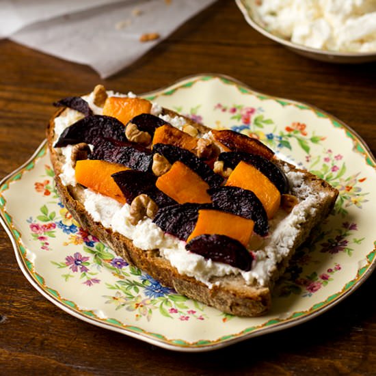 Russian rye + roasted beet toast