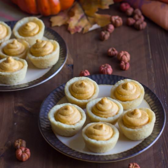 Easy Mini Pumpkin Pie Tarts
