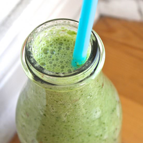Apple, Arugula & Peach Smoothie