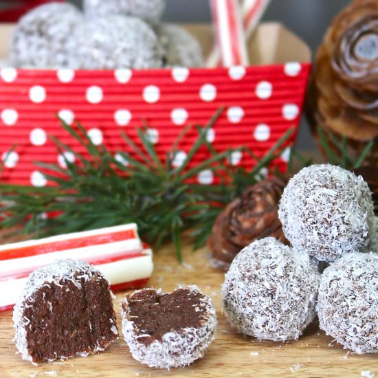 Paleo Peppermint Fudge Snowballs