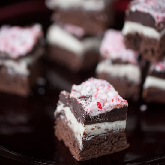 Peppermint Brownie Bites