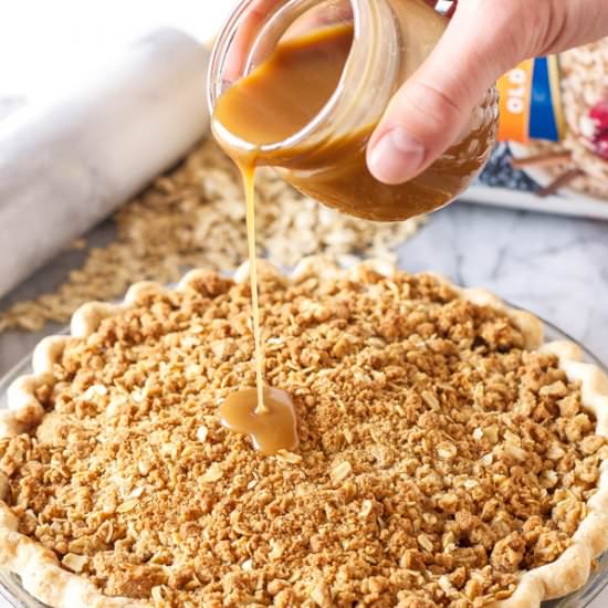 Caramel Apple Crumb Pie
