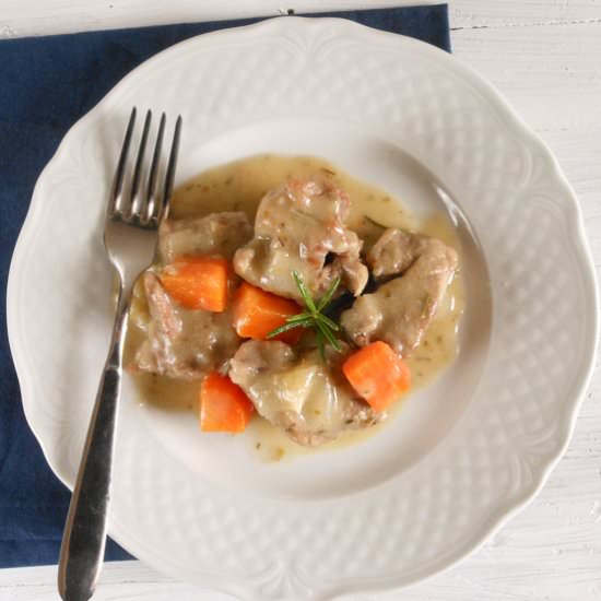 Beef with White Wine Sauce