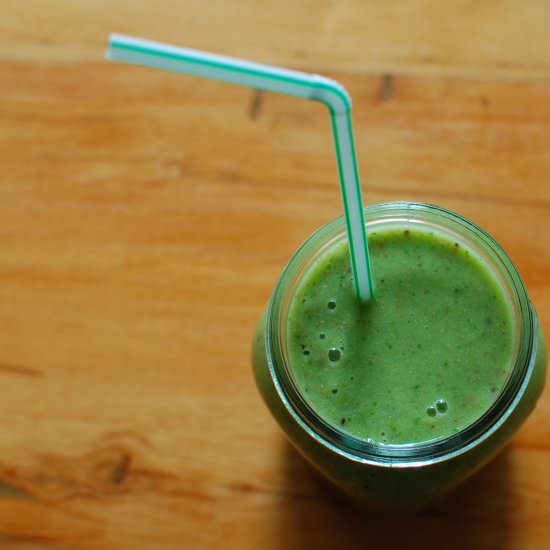 Green Apple Cinnamon Smoothie