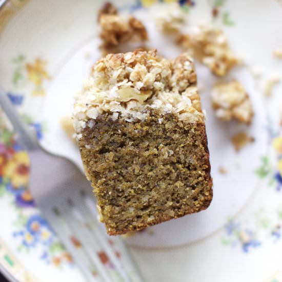 Chai Spiced Pumpkin Crumb Cake