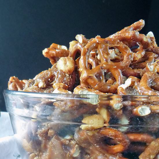 Caramel Crunch Snack Mix