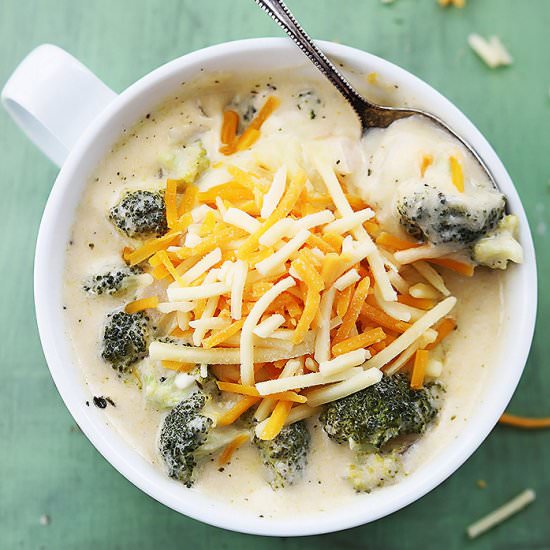 Slow Cooker Broccoli Cheese Soup