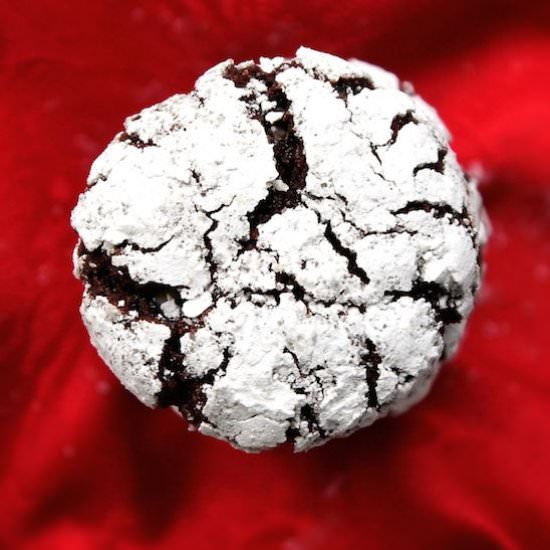 Vegan Peppermint Crinkle Cookies