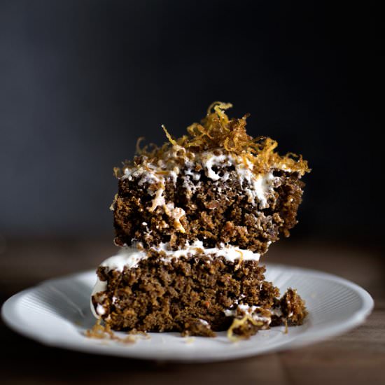 carrot gingerbread cake