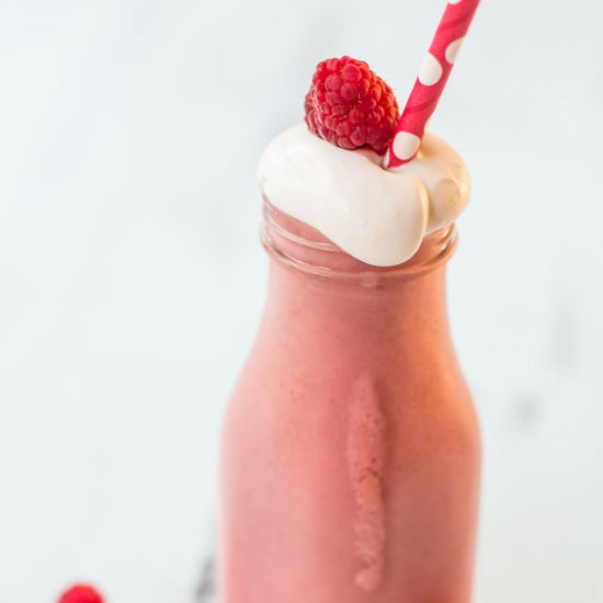 Raspberry Kombucha Smoothie