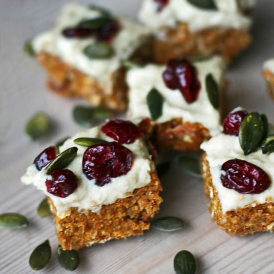 Healthy Carrot Cake Bites