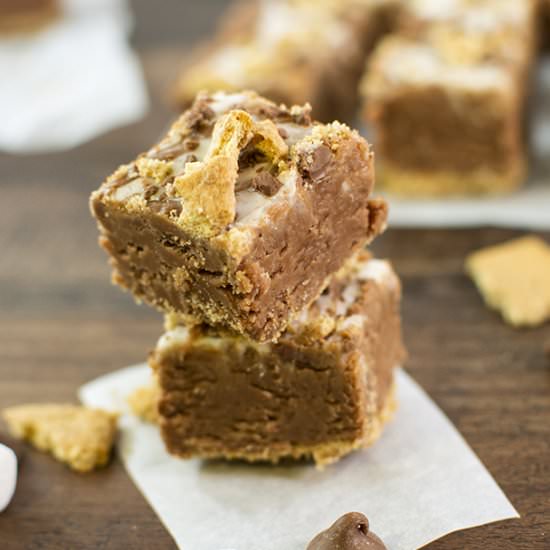 Peanut Butter Smores Fudge