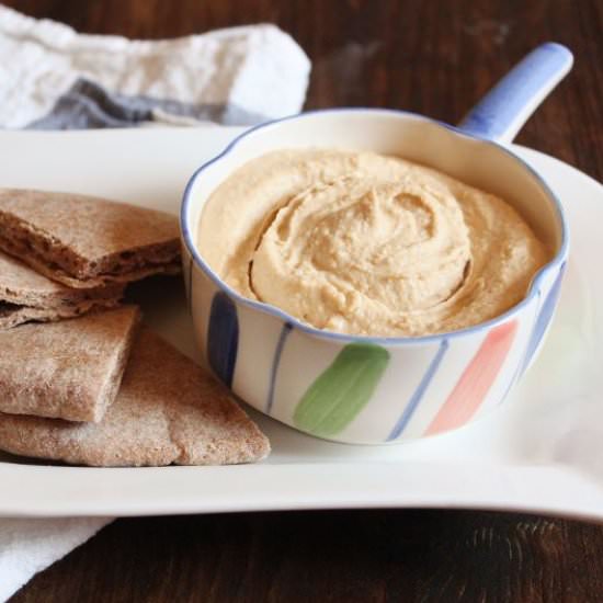 spicy garlicky hummus