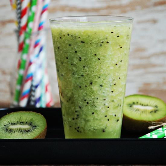 Kiwi and Celery Smoothie