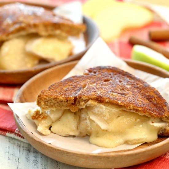 Apple Pie Grilled Cheese