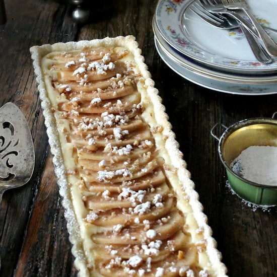 Pear and Cardamom Cream Cheese Tart