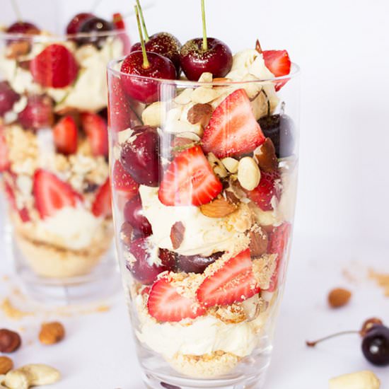 Mascarpone, Nut & Berry Dessert