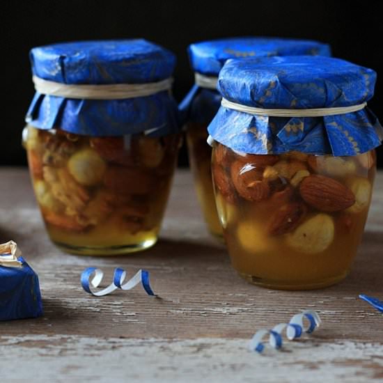Nuts in Honey, a Homemade Gift